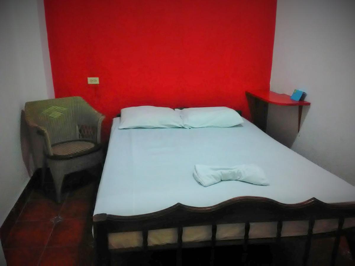 Hostal Casa Ivana León Buitenkant foto
