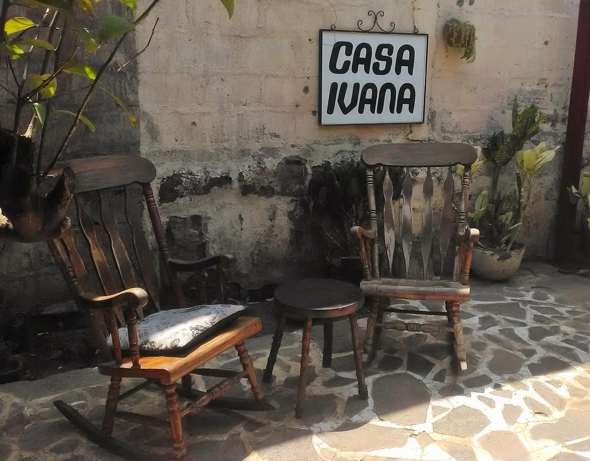 Hostal Casa Ivana León Buitenkant foto